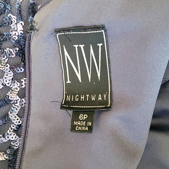 Evening gown - Picture 4 of 4